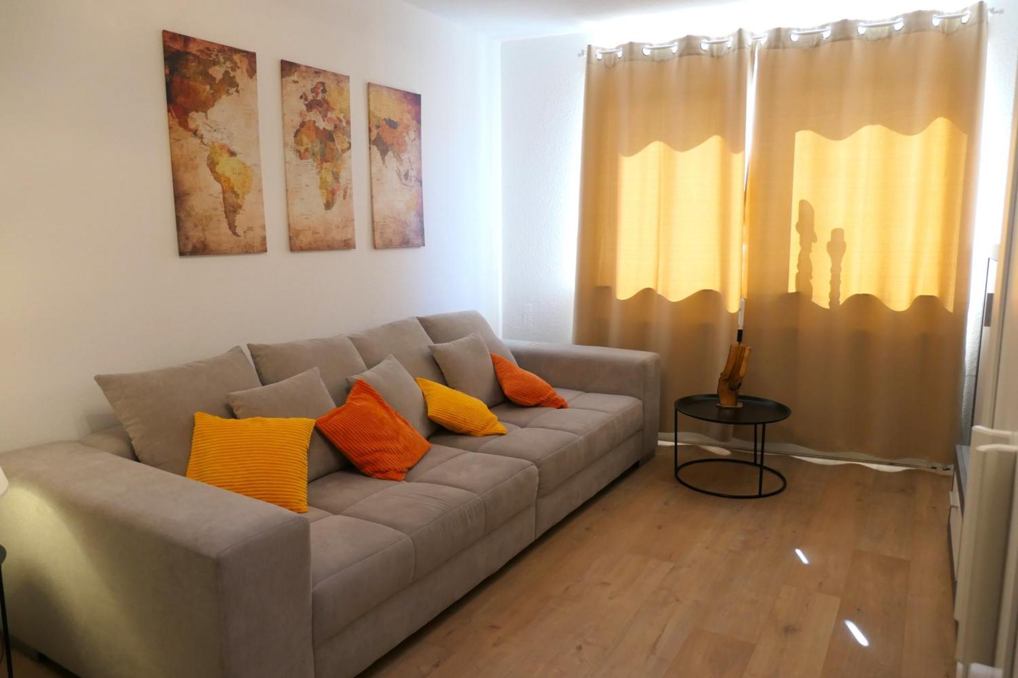 Schoelerberg Apartment Mit Tiefgaragenparkplatz Und Kingsize-Bett オスナブリュック エクステリア 写真