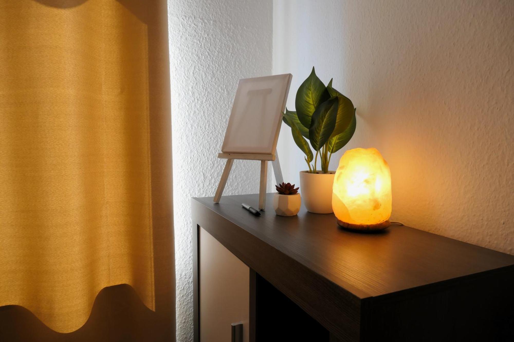 Schoelerberg Apartment Mit Tiefgaragenparkplatz Und Kingsize-Bett オスナブリュック エクステリア 写真